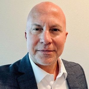 Meet your Posher, Aaron